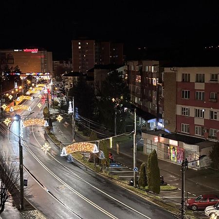 Rg Garsoniera Central Piatra Neamţ Buitenkant foto